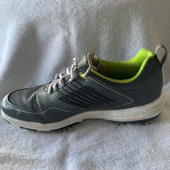 Foot Joy Fury Men’s Golf Shoes Size 9.5 M Gray Green Spikes 51102
Pre Owned - Picture 6 of 13